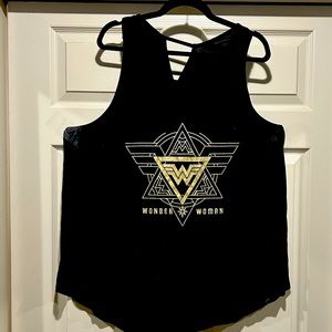 Torrid DC Fangirl Wonder Woman Tank Top Sz 4